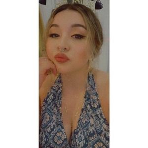 Meet your Posher, Daniela